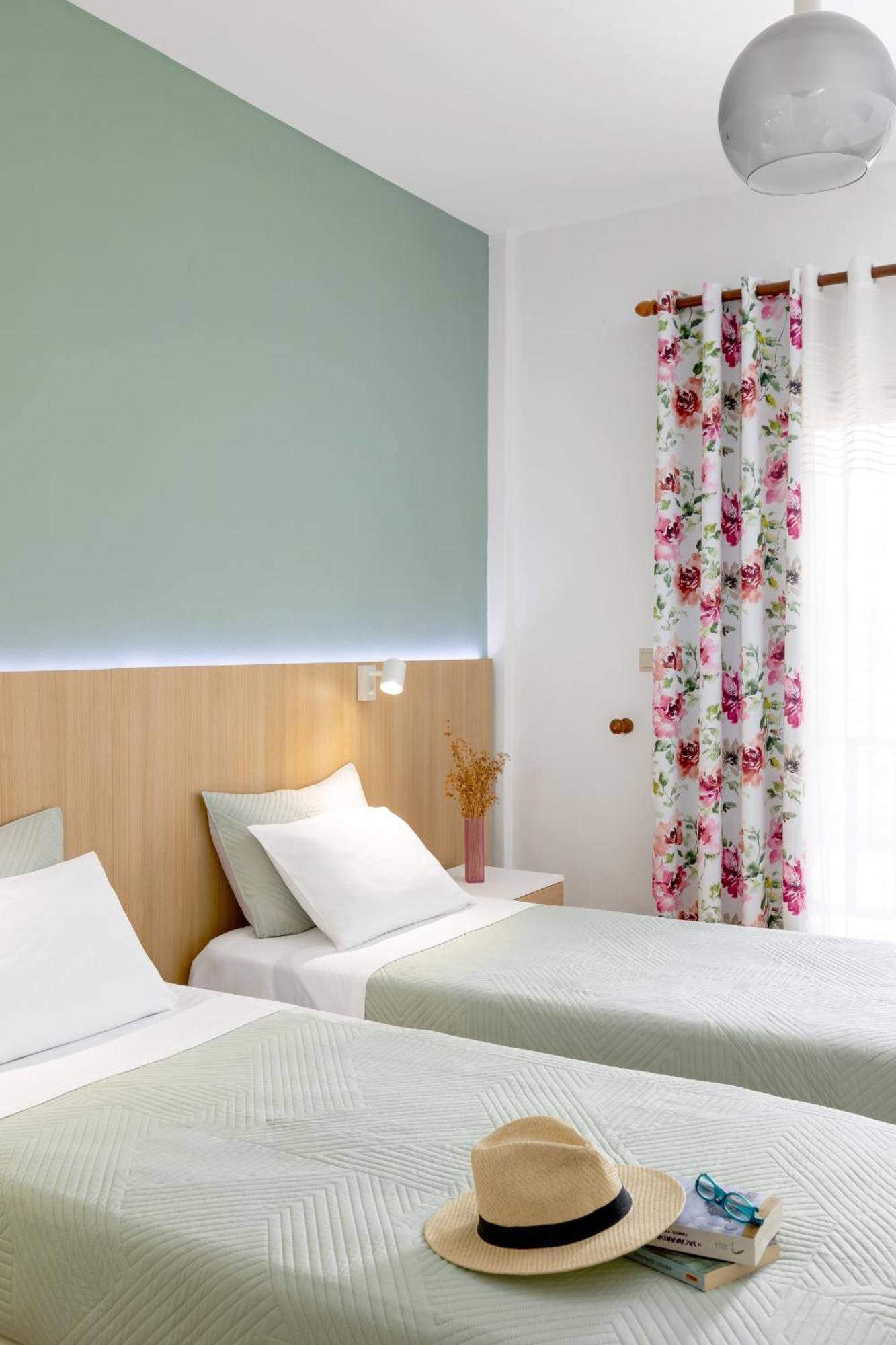 Athos Guest House Pansion Урануполи Екстериор снимка